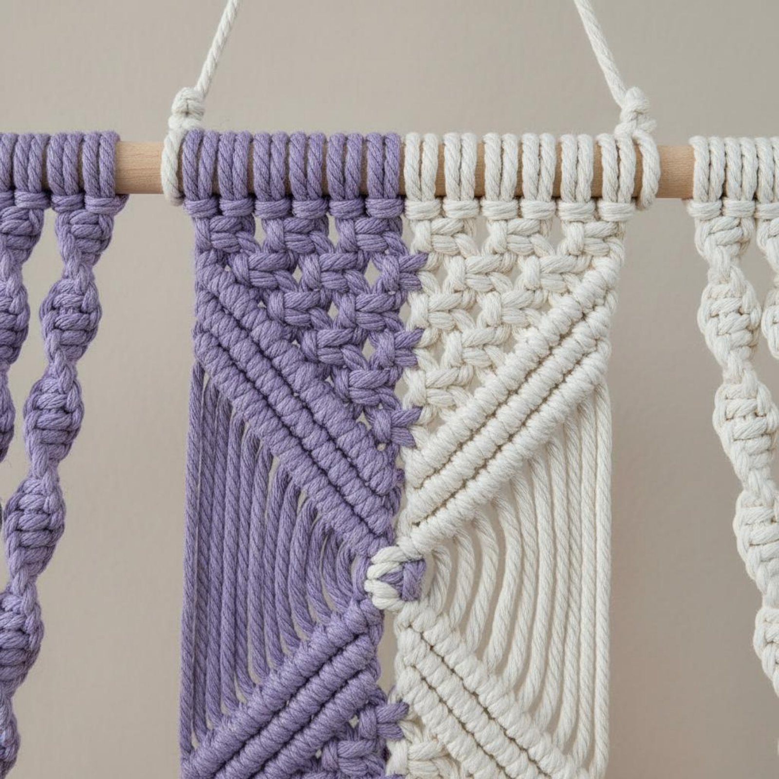 رف جداري بوهيمي معلق مصنوع يدو - مراجعة Macrame Wall Hanging وسعره